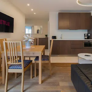 https://contemporary-apartment-pisudskiego-street.krakowhotelspoland.com